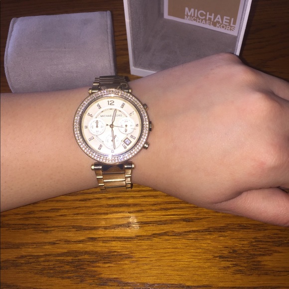 Michael Kors Gold Parker Chronograph  Watch - Picture 4 of 4